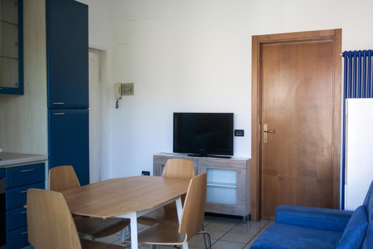Via Colombo Apartment Marina di Massa Exterior photo